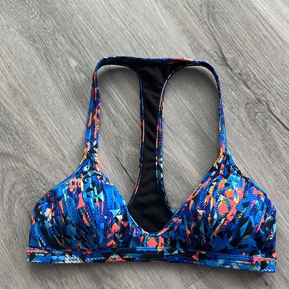 🏴 TYR bathing suit top size small - Picture 3 of 8